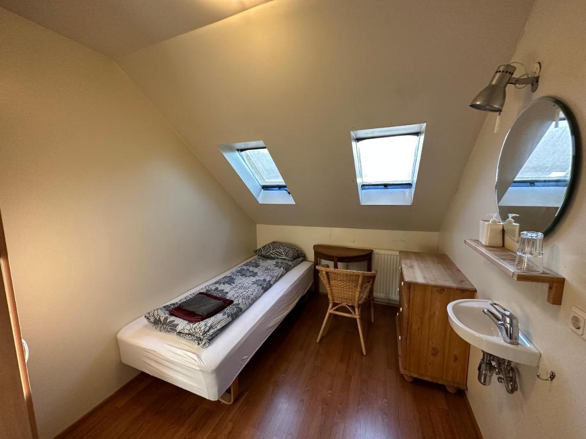 Taergesen Guesthouse Reydarfjordur エクステリア 写真